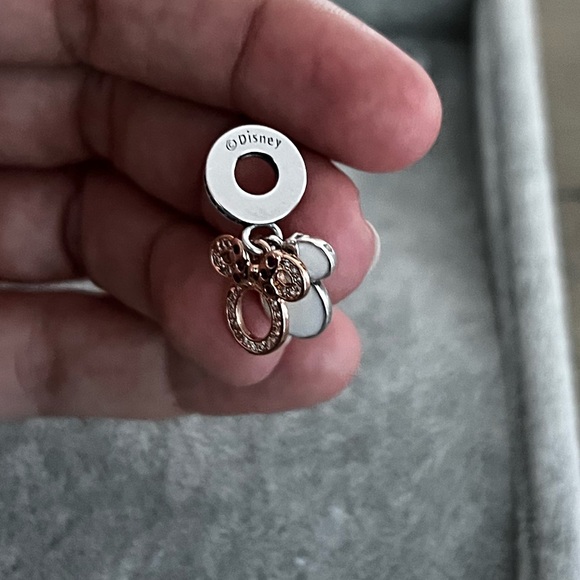 Pandora Disney, Minnie Mouse Silhouette Double Dangle Charm | Rose Gold-Plated - Picture 9 of 10